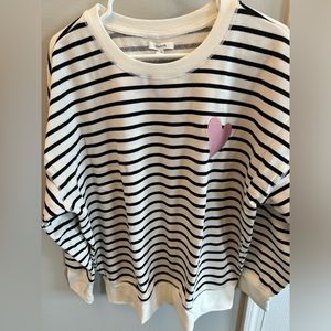Maurices striped sweatshirt with pink embroidered heart. 🩷